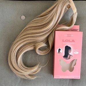 Insert Name Here Lola clip-in pony